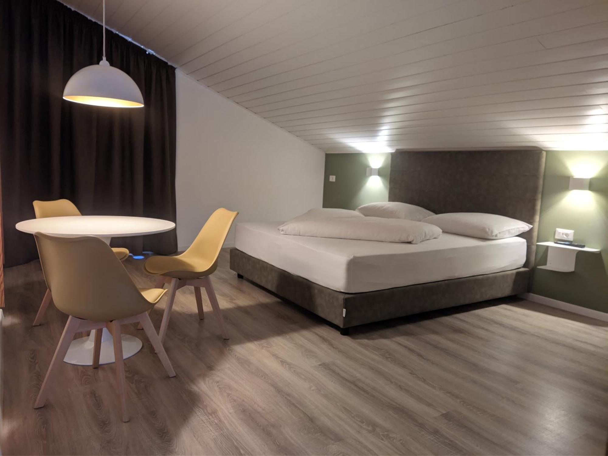 Hotel Garni Saltneregg à Caldaro Extérieur photo