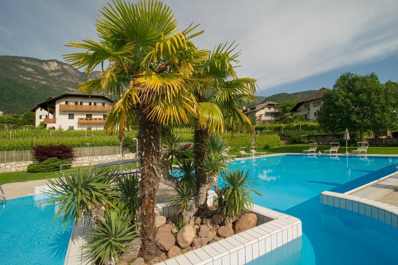 Hotel Garni Saltneregg à Caldaro Extérieur photo